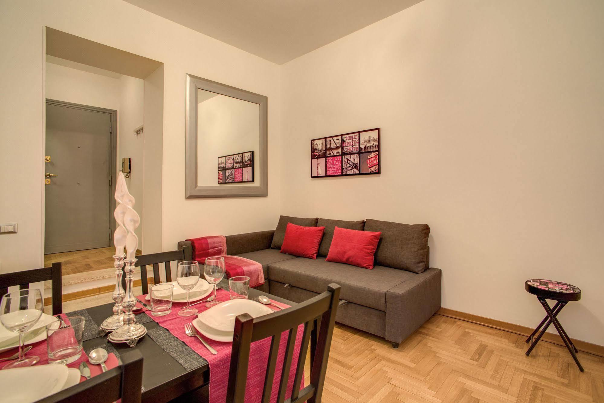 Apartamento Elegant Behind The Colosseum *